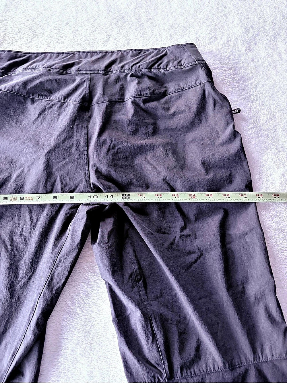 Salomon Windstopper Pants Black Outdoor Hiking Ski Trousers Cargo Pockets Sz 8 - Picture 7 of 13